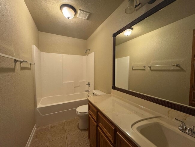 Building Photo - 3003 Baldwin Loop