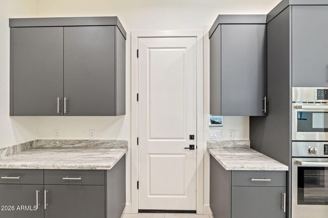 Building Photo - 1 Easy St