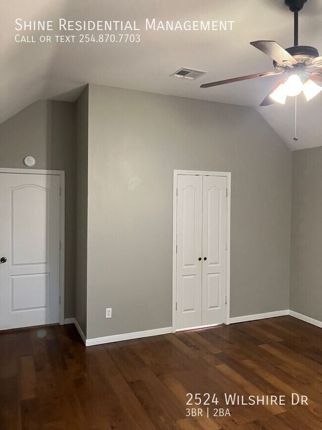 Building Photo - 2524 Wilshire Dr