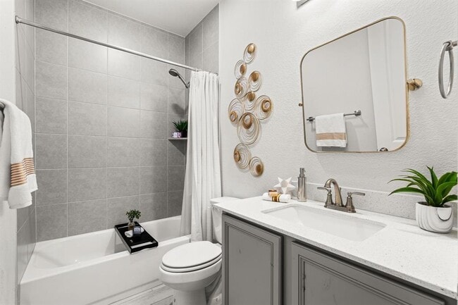 Building Photo - 223 Baldovino Skyway