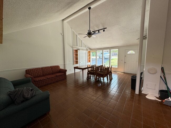 Building Photo - 200 Alleghany Dr