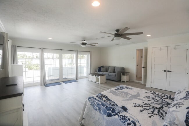 Building Photo - 8560 Heron Lagoon Cir