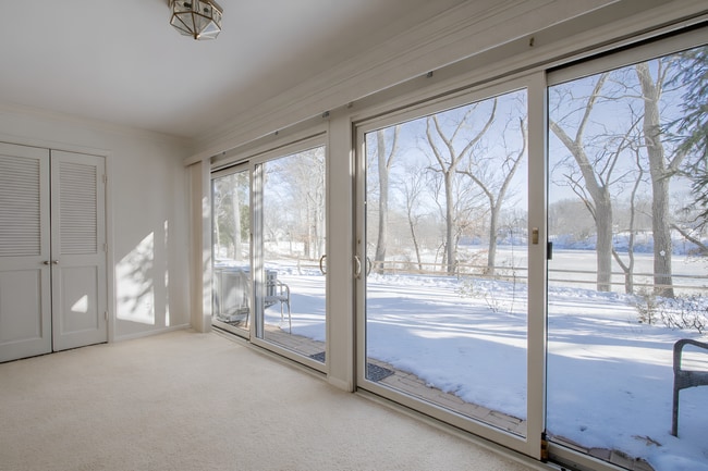 Building Photo - 24 Danbury Ct