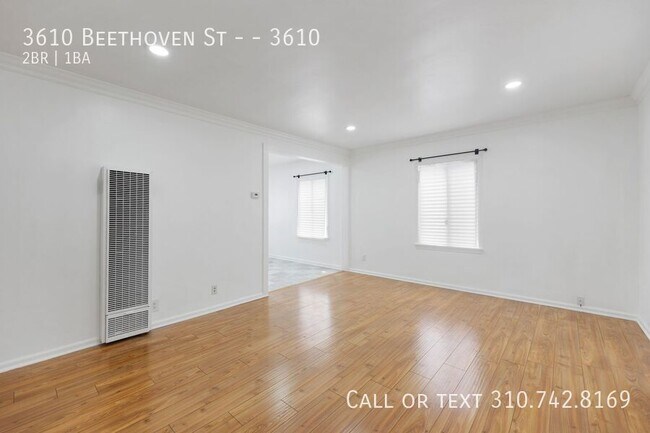 Building Photo - 3610 Beethoven St