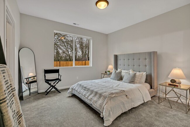 Building Photo - Award winning school district! 4 bedroom with RV and boat parking!