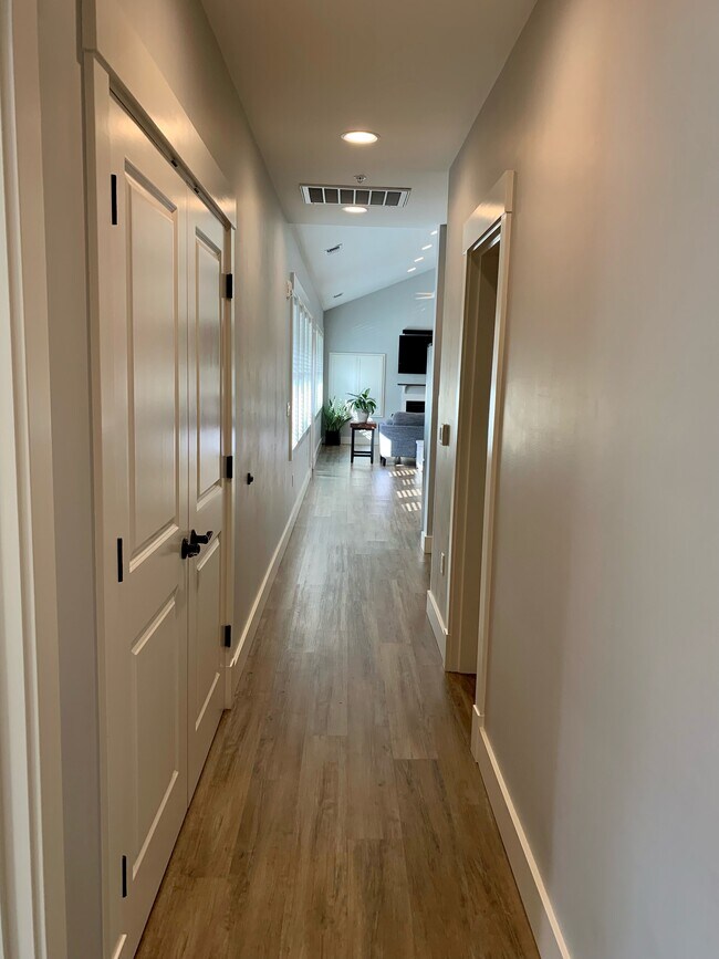 Hallway - 16524 Boones Ferry Rd