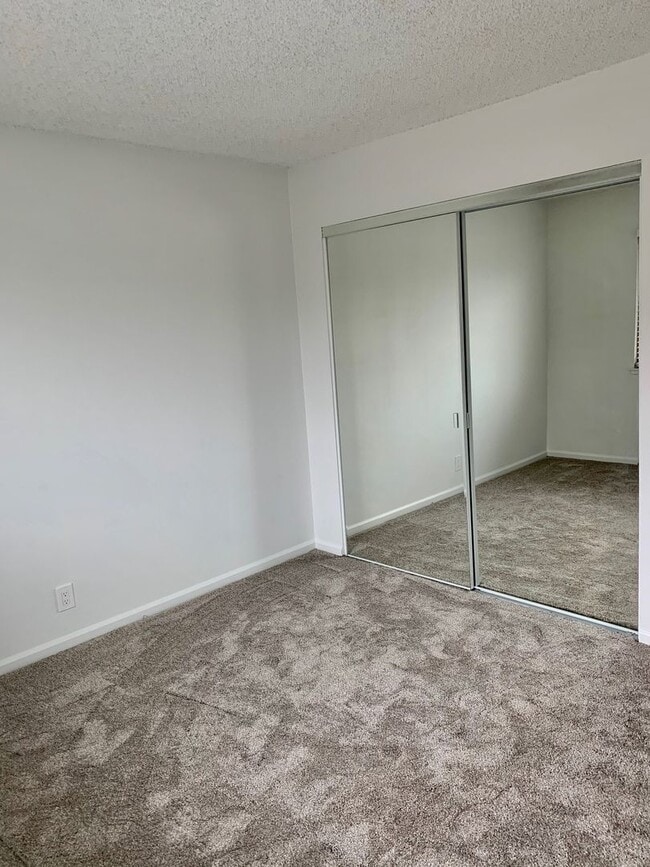 Building Photo - Upgraded Carpinteria Townhome- Great Commu...