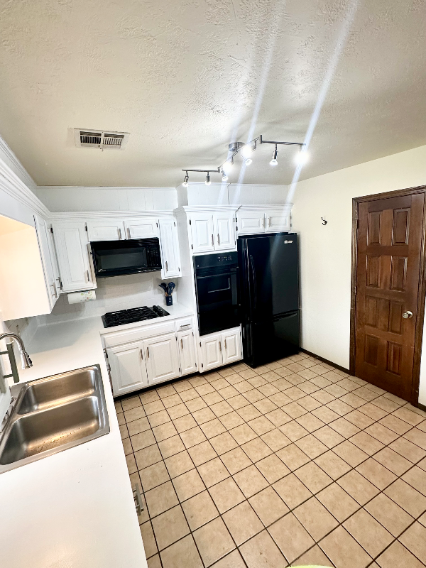 Building Photo - 6713 Dover Ct