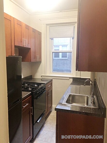 Primary Photo - 1175 Boylston St