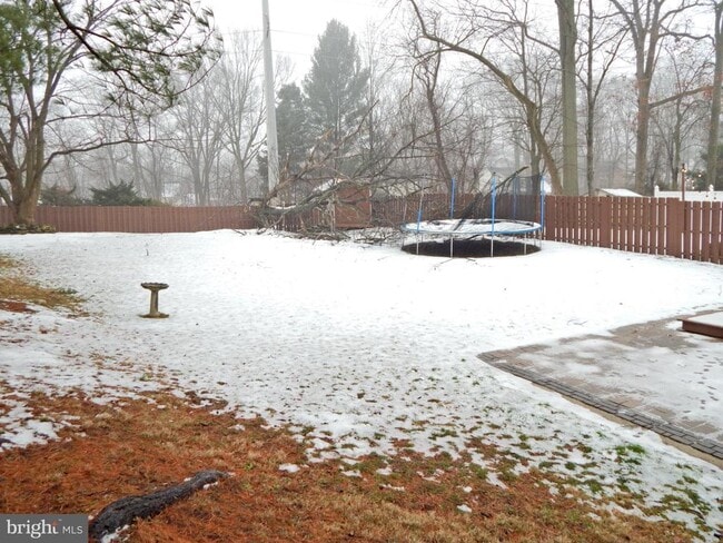 Building Photo - 101 Sarahs Ln