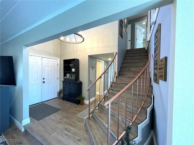 Building Photo - 2246 Windsor Dr