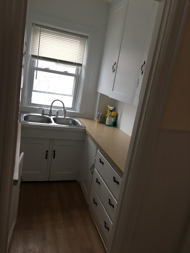Pantry - 1172 N Main St