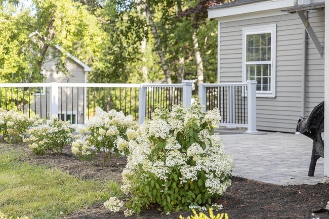 Building Photo - 37 Main Rd N