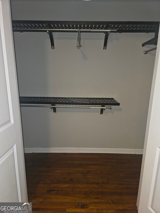 Building Photo - 2675 Headland Dr