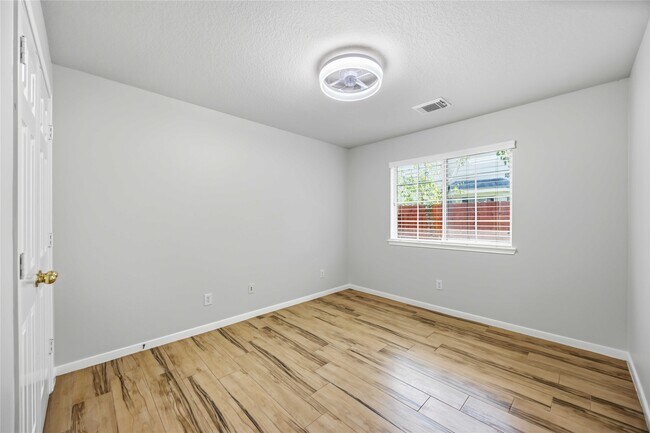 Building Photo - 1603 Brazos Gate Dr