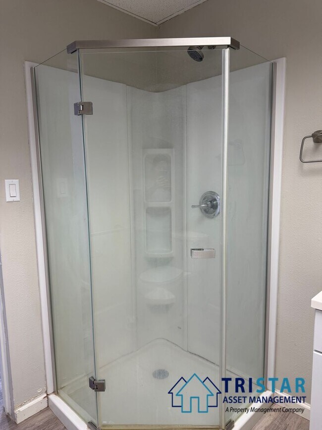 Building Photo - Upgraded 1BD/1BA Apartment in Lakeside, CA - 1/2 Off Move-In Special!