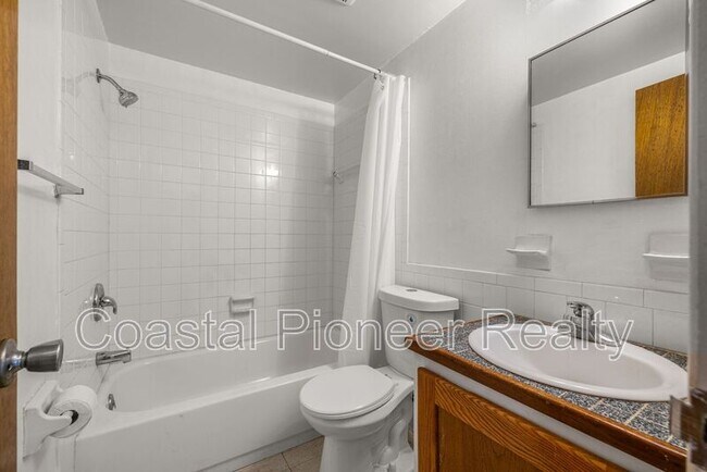 Building Photo - 9610 N 12th St