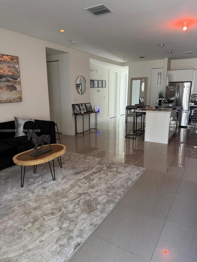 Building Photo - 10220 NW 63rd Terrace