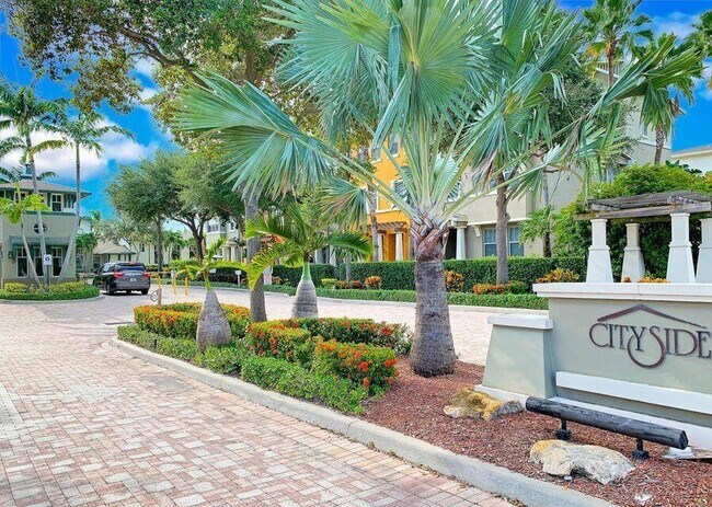 Building Photo - 870 Marina Del Ray Ln
