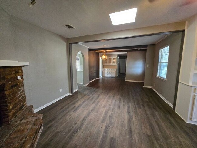 Building Photo - 1309 Greencove Dr