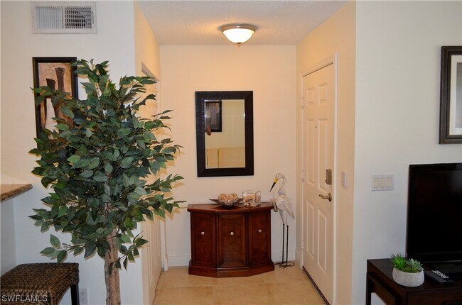 Building Photo - 12591 Equestrian Cir