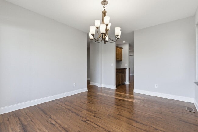 Building Photo - 3835 E Brookdale Terrace