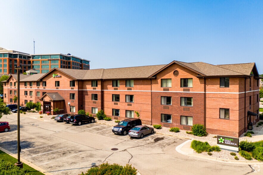 Furnished Studio Madison 45 Junction Ct Madison WI 53717 Apartment Finder