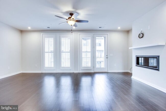 Building Photo - 7510 Sawyer Farm Wy