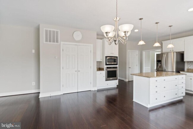 Building Photo - 7495 Cavalcade Dr