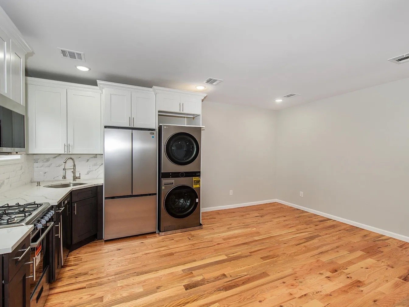 Building Photo - 73 Brookwood St