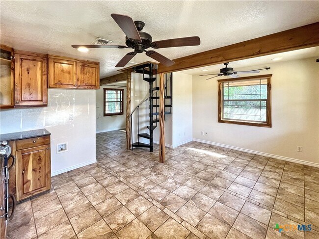 Building Photo - 2090 E U.S. Hwy 90