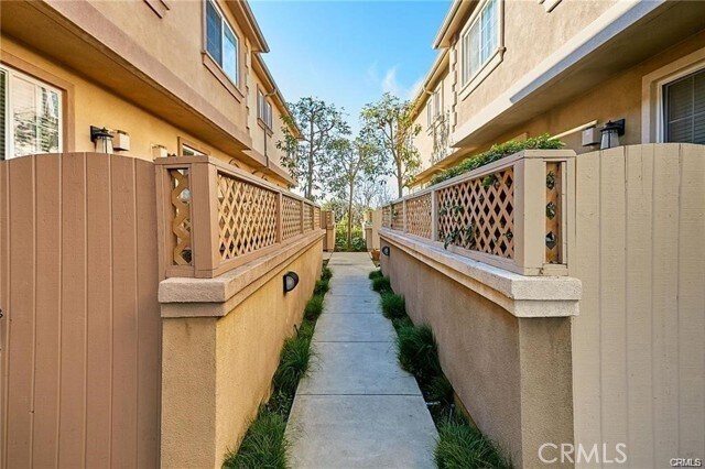 Building Photo - 1447 W Lomita Blvd