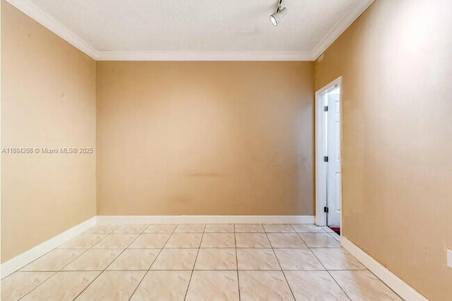 Building Photo - 6691 SW 137th Ct