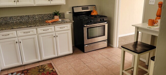 kitchen - 2303 W 80th St