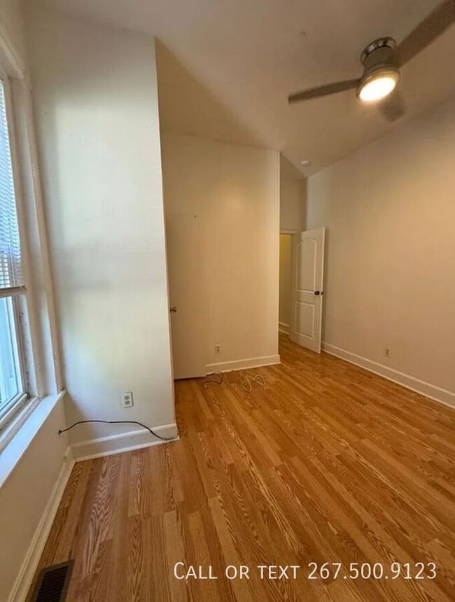 Building Photo - 236 Buckingham Pl