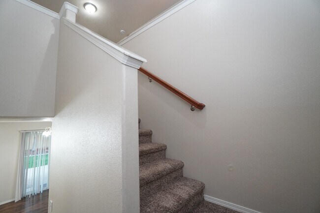 Building Photo - 2934 NW 11th Ave