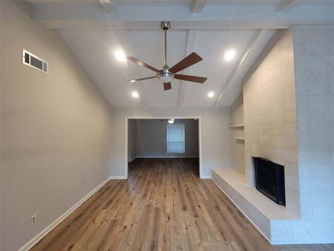 Building Photo - 10706 Inwood Dr
