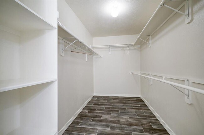Building Photo - 17407 Winfield Square