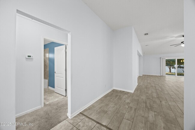 Building Photo - 2772 Bluff Estate Way