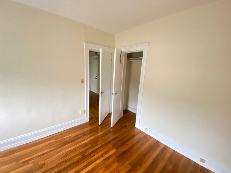 Building Photo - 1156 Commonwealth Ave