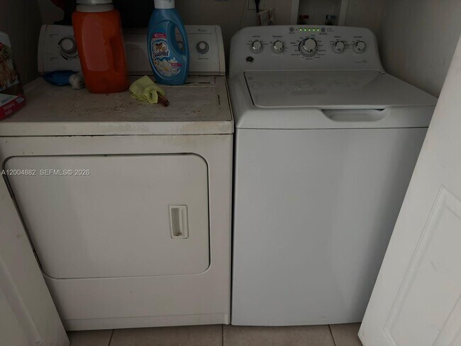 Building Photo - 6962 NW 179th St