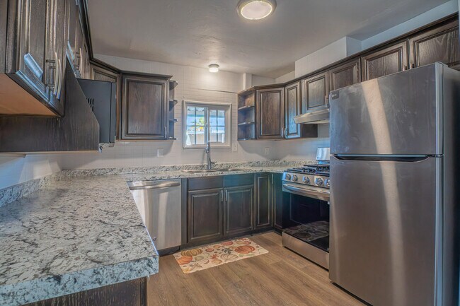 Building Photo - 32480 San Miguelito Dr