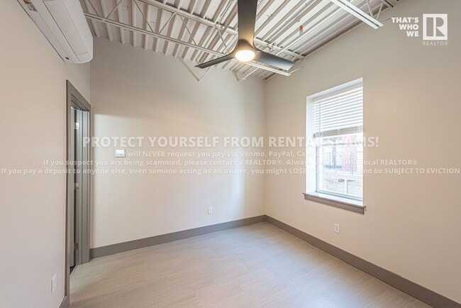 Building Photo - 85 W 15th St