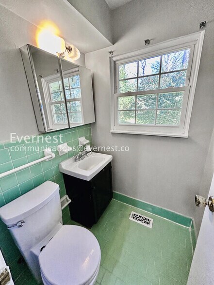 Building Photo - 3829 Captain Dr