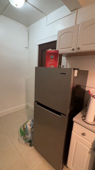 Building Photo - 81 Westland Ave