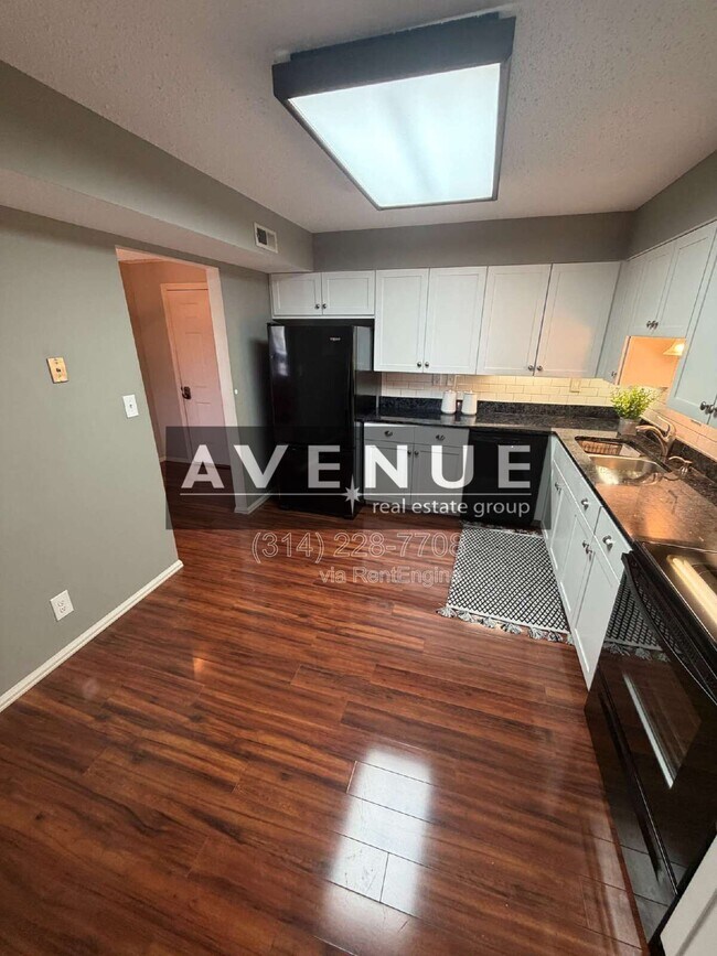 Building Photo - 312 Clayton Xing Dr