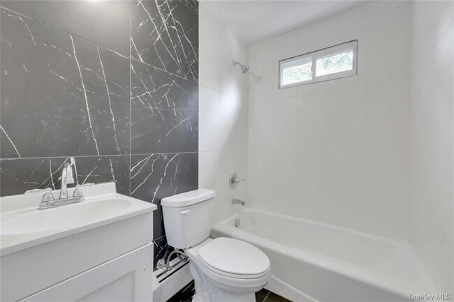 Building Photo - 32 Highland Dr