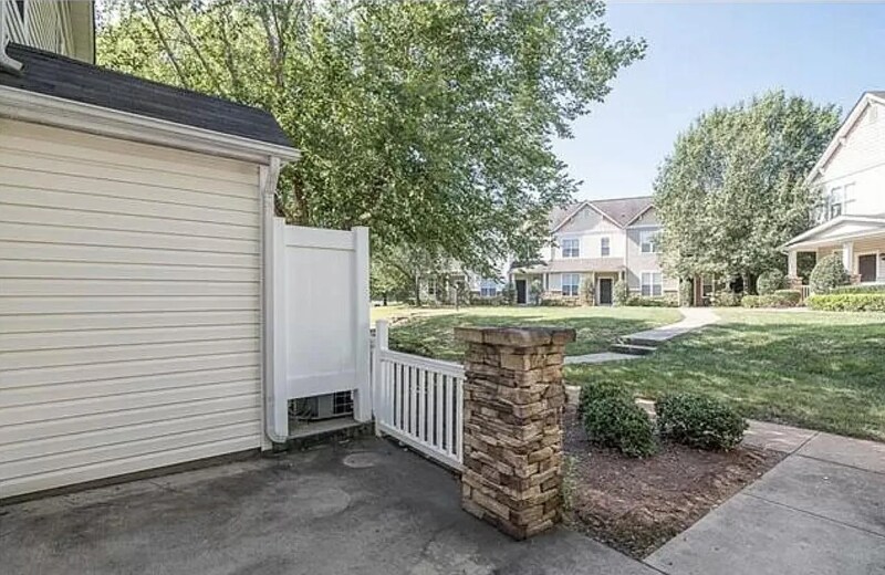 Building Photo - 14914 Scothurst Ln