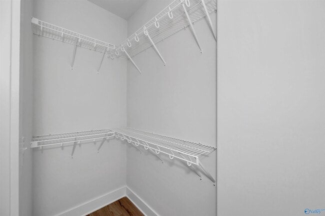 Building Photo - 117 Marlbrook Dr