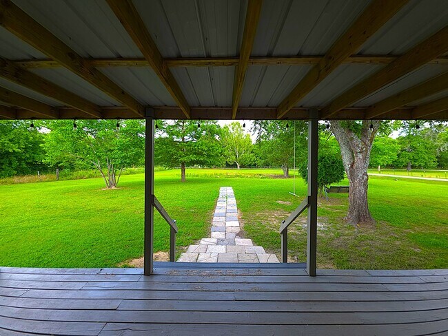 Building Photo - Spacious Country Home for Lease in Van, Texas!